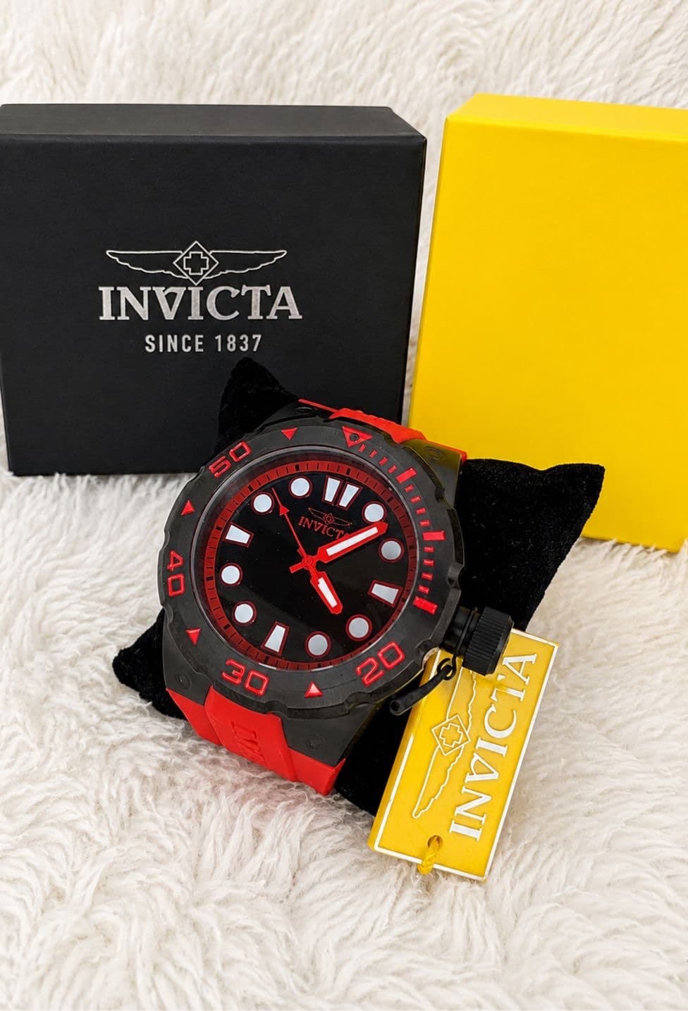Reloj Deportivo para Hombre Invicta Pro Diver 16139 - Rojo